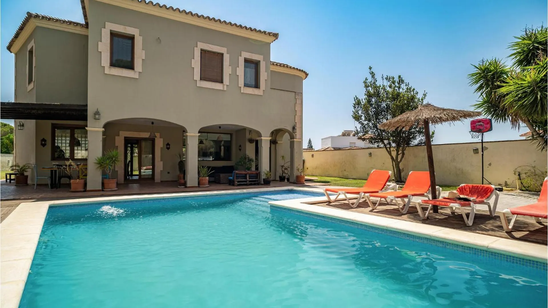 Amazing Home In Conil De La Frontera With Wifi