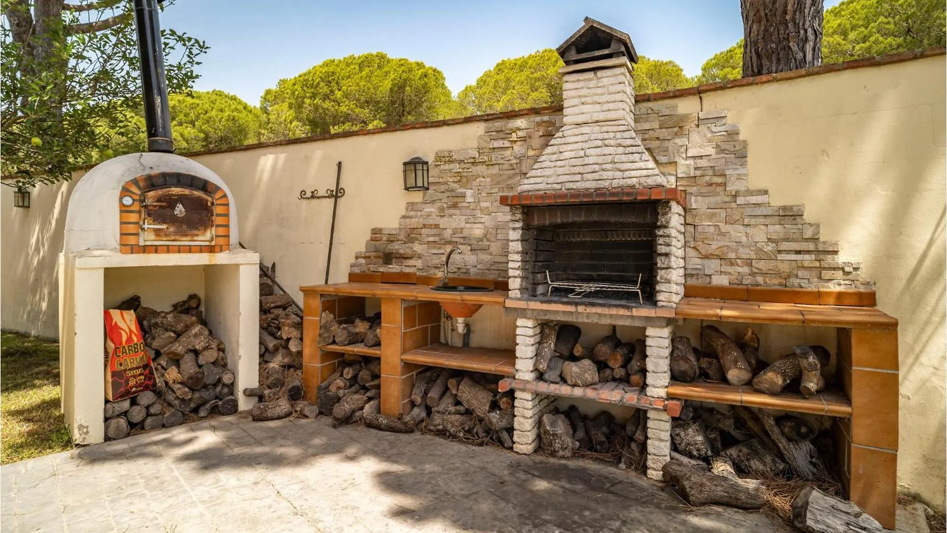 Amazing Home In Conil De La Frontera With Wifi